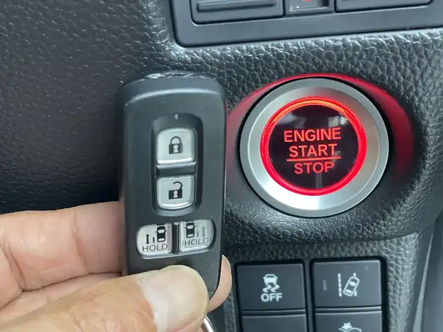 ホンダ Ｎ ＢＯＸ カスタム G L ターボ ホンダセンシング 群馬県 2018(平30)年 3.8万km プラチナホワイトパール 純正ＳＤナビ　フルセグＴＶ　バックカメラ　両側電動スライドドア　アダプティブクルーズコントロール　衝突被害軽減ブレーキ　パドルシフト　ＬＥＤオートライト　コーナーセンサー　スマートキー　ＥＴＣ