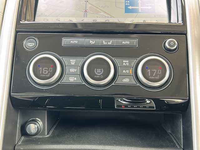 ランドローバー ランドローバー ディスカバリー HSE 静岡県 2018(平30)年 9万km 黒 純正ナビ/・Apple Car Play/・Android Auto/・Bluetooth/・USB/・HDMI/・フルセグTV/・CD/DVD/主要装備/・バックカメラ/・ドライブレコーダー/・白革/・前席パワーシート/・MERIDIANサウンド/・ダウンヒルアシスト/・走行モード切替/・パワーバックドア/・衝突回避/・レーンディパーチャーワーニング/・追従クルコン/・1列目+２列目左右独立温度調整オートエアコン