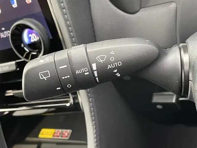 トヨタ アルファードハイブリット エグゼクティブ ラウンジ 愛知県 2023(令5)年 4.4万km プラチナホワイトパールマイカ モデリスタエアロ（F・S・R）/デジタルインナーミラー/ユニバーサルステップ/左右独立ムーンルーフ/純正ディスプレイオーディオナビ/（CD/DVD/FM/AM/BT/HDMI/AC100V）/フルセグTV（キャンセラー付き）/JBLサウンドシステム/リアエンターテイメントシステム/パノラミックビューモニター/ビルトイン2.0ETC/純正19インチAW/トヨタチームメイト/トヨタセーフティセンス/ブラインドスポットモニター/ヘッドアップディスプレイ/レーダークルーズコントロール/前後ドライブレコーダー/両側パワースライドドア/パワーバックドア/置くだけ充電/プロテクションフィルム/レインクリアリングブルーミラー/レザーシート/前席＋2列目パワーシート/前席＋2列目シートヒーター/エアシート/ハンドルヒーター/純正フロアマット/純正ドアバイザー/LEDヘッドライト/シーケンシャルウィンカー