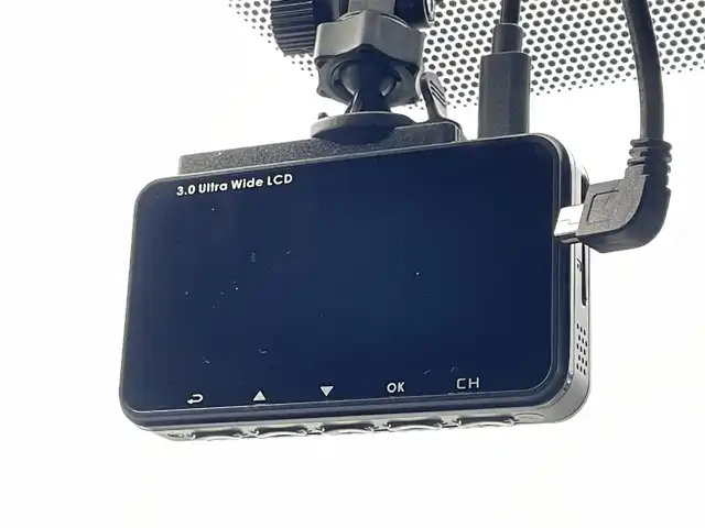 トヨタ アルファードハイブリット エグゼクティブ ラウンジ 愛知県 2023(令5)年 4.4万km プラチナホワイトパールマイカ モデリスタエアロ（F・S・R）/デジタルインナーミラー/ユニバーサルステップ/左右独立ムーンルーフ/純正ディスプレイオーディオナビ/（CD/DVD/FM/AM/BT/HDMI/AC100V）/フルセグTV（キャンセラー付き）/JBLサウンドシステム/リアエンターテイメントシステム/パノラミックビューモニター/ビルトイン2.0ETC/純正19インチAW/トヨタチームメイト/トヨタセーフティセンス/ブラインドスポットモニター/ヘッドアップディスプレイ/レーダークルーズコントロール/前後ドライブレコーダー/両側パワースライドドア/パワーバックドア/置くだけ充電/プロテクションフィルム/レインクリアリングブルーミラー/レザーシート/前席＋2列目パワーシート/前席＋2列目シートヒーター/エアシート/ハンドルヒーター/純正フロアマット/純正ドアバイザー/LEDヘッドライト/シーケンシャルウィンカー