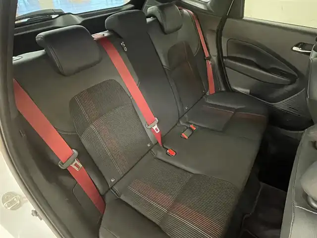 日産 オーラ ニスモ 群馬県 2022(令4)年 4.5万km ピュアホワイトパール / スーパーブラック 2トーン 安全性能/・プロパイロット/・エマージェンシーブレーキ/・ブラインドスポットモニター/・車線逸脱防止支援/・後退時車両検知/・駐車支援/純正9インチナビ/　　BT/フルセグ/    USB/HDMI/FM/AM/    AppleCarPlay/AndroidAuto/アラウンドビューモニター/デジタルインナーミラー/寒冷地仕様/前席シートヒーター/オートLEDヘッドライト/フォグランプ/リヤフォグランプ/置くだけ充電/電動パーキングブレーキ/オートブレーキホールド/スマートキー2本/純正17AW/純正フロアマット/前後ドライブレコーダー/ビルドインETC2.0