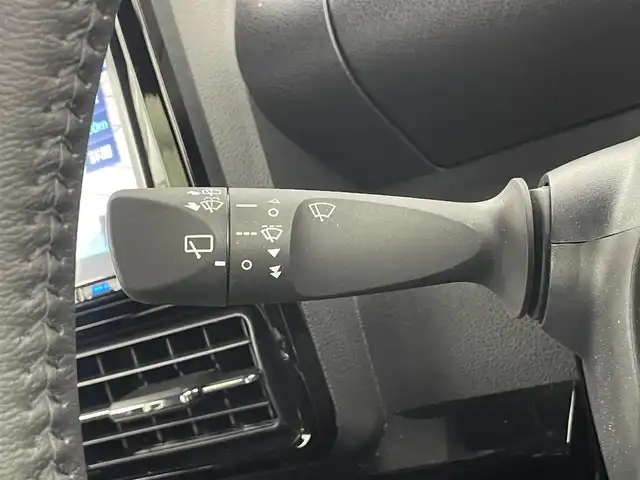 ダイハツ タント カスタム RS スタイルセレクション 埼玉県 2022(令4)年 1.6万km ブラックマイカメタリック ターボ車/社外ナビ/（フルセグ/CD/DVD/SD/Bluetooth/MSV）/両側パワースライド/パノラマモニター/純正ビルトインETC/レーダークルーズ/レーンキープアシスト/衝突軽減ブレーキ/クリアランスソナー/ハーフレザーシート/前席シートヒーター/LEDヘッドライト/オートライト/LEDフォグライト/ブレーキホールド/アイドリングストップ/スマートキー/プッシュエンジンスタート/ステアリングスイッチ/本革巻きステアリング/純正フロアマット/サイドバイザー/ウインカードアミラー/電動格納ドアミラー
