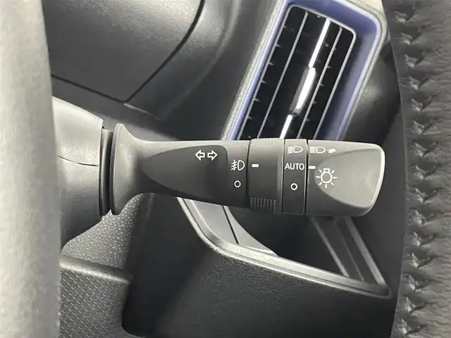 ダイハツ タント カスタム RS スタイルセレクション 埼玉県 2022(令4)年 1.6万km ブラックマイカメタリック ターボ車/社外ナビ/（フルセグ/CD/DVD/SD/Bluetooth/MSV）/両側パワースライド/パノラマモニター/純正ビルトインETC/レーダークルーズ/レーンキープアシスト/衝突軽減ブレーキ/クリアランスソナー/ハーフレザーシート/前席シートヒーター/LEDヘッドライト/オートライト/LEDフォグライト/ブレーキホールド/アイドリングストップ/スマートキー/プッシュエンジンスタート/ステアリングスイッチ/本革巻きステアリング/純正フロアマット/サイドバイザー/ウインカードアミラー/電動格納ドアミラー