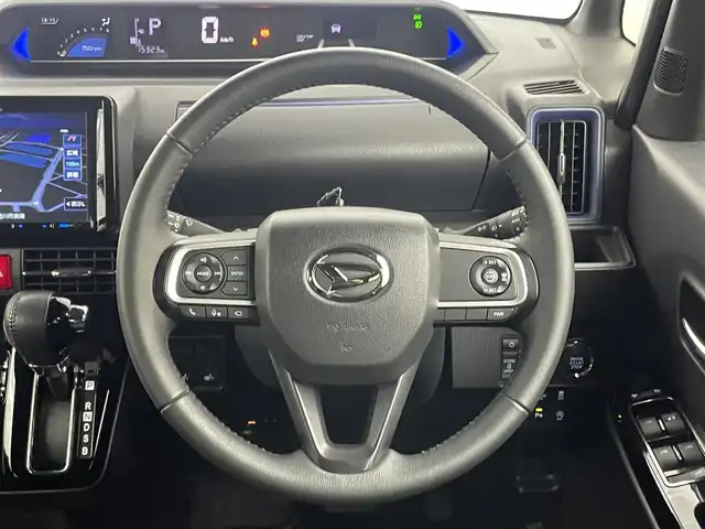 ダイハツ タント カスタム RS スタイルセレクション 埼玉県 2022(令4)年 1.6万km ブラックマイカメタリック ターボ車/社外ナビ/（フルセグ/CD/DVD/SD/Bluetooth/MSV）/両側パワースライド/パノラマモニター/純正ビルトインETC/レーダークルーズ/レーンキープアシスト/衝突軽減ブレーキ/クリアランスソナー/ハーフレザーシート/前席シートヒーター/LEDヘッドライト/オートライト/LEDフォグライト/ブレーキホールド/アイドリングストップ/スマートキー/プッシュエンジンスタート/ステアリングスイッチ/本革巻きステアリング/純正フロアマット/サイドバイザー/ウインカードアミラー/電動格納ドアミラー
