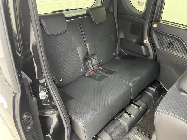 ダイハツ タント カスタム RS スタイルセレクション 埼玉県 2022(令4)年 1.6万km ブラックマイカメタリック ターボ車/社外ナビ/（フルセグ/CD/DVD/SD/Bluetooth/MSV）/両側パワースライド/パノラマモニター/純正ビルトインETC/レーダークルーズ/レーンキープアシスト/衝突軽減ブレーキ/クリアランスソナー/ハーフレザーシート/前席シートヒーター/LEDヘッドライト/オートライト/LEDフォグライト/ブレーキホールド/アイドリングストップ/スマートキー/プッシュエンジンスタート/ステアリングスイッチ/本革巻きステアリング/純正フロアマット/サイドバイザー/ウインカードアミラー/電動格納ドアミラー