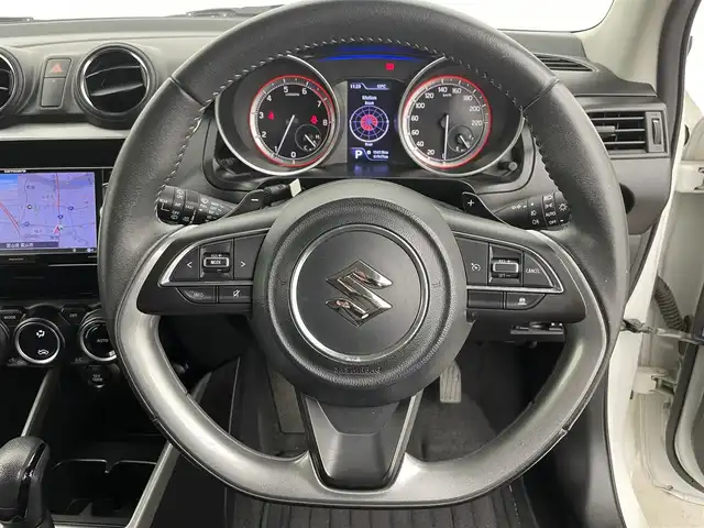 スズキ スイフト RSt 富山県 2017(平29)年 6.2万km ピュアホワイトP 純正ナビ/CD/DVD/BT/SD/USB/AUX/フルセグTV/ETC/レーダークルーズコントロール/衝突軽減ブレーキ/レーンキープアシスト/横滑り防止装置/D席シートヒーター/スマートキー/スペアキー有/オートLEDライト/純正16インチアルミホイール/純正フロアマット