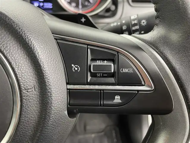 スズキ スイフト RSt 富山県 2017(平29)年 6.2万km ピュアホワイトP 純正ナビ/CD/DVD/BT/SD/USB/AUX/フルセグTV/ETC/レーダークルーズコントロール/衝突軽減ブレーキ/レーンキープアシスト/横滑り防止装置/D席シートヒーター/スマートキー/スペアキー有/オートLEDライト/純正16インチアルミホイール/純正フロアマット