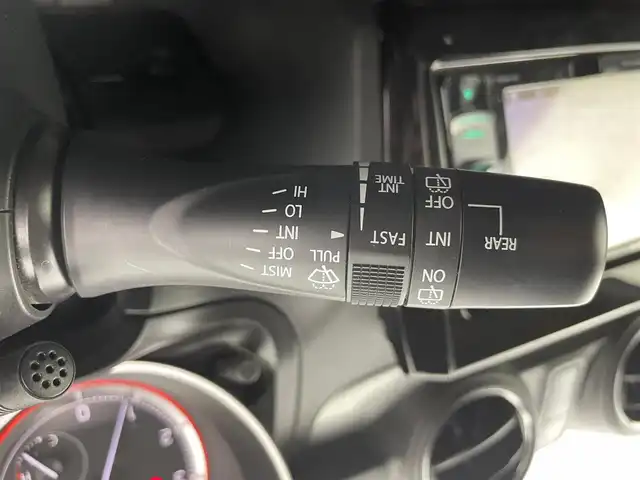 スズキ スイフト RSt 富山県 2017(平29)年 6.2万km ピュアホワイトP 純正ナビ/CD/DVD/BT/SD/USB/AUX/フルセグTV/ETC/レーダークルーズコントロール/衝突軽減ブレーキ/レーンキープアシスト/横滑り防止装置/D席シートヒーター/スマートキー/スペアキー有/オートLEDライト/純正16インチアルミホイール/純正フロアマット