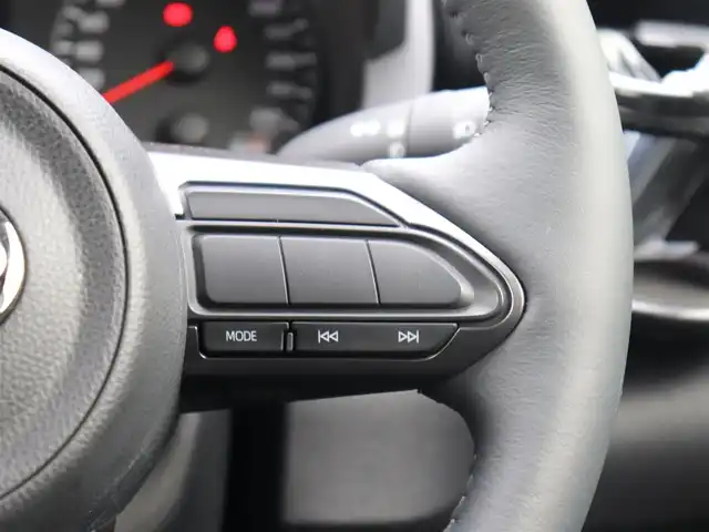 トヨタ ＧＲヤリス RZ ハイパフォーマンス 神奈川県 2024(令6)年 0.3万km プラチナホワイトパールマイカ 6MT &4WD/ワンオーナー /GRスポーツマフラー/社外デジタルインナーミラー型ドラレコ ZDR038/フルLEDヘッドランプ/MORIZOサイン(フロントガラス左側)/ステアリングヒーター/シートヒーター(運転席&助手席)/8インチディスプレイオーディオ(ナビあり)/JBLサウンドシステム/ETC2.0/純正フロアマット/純正18インチAW/プッシュスタート&スマートキー/スペアスマートキー1個/保証書/取扱説明書&ナビ取扱説明書