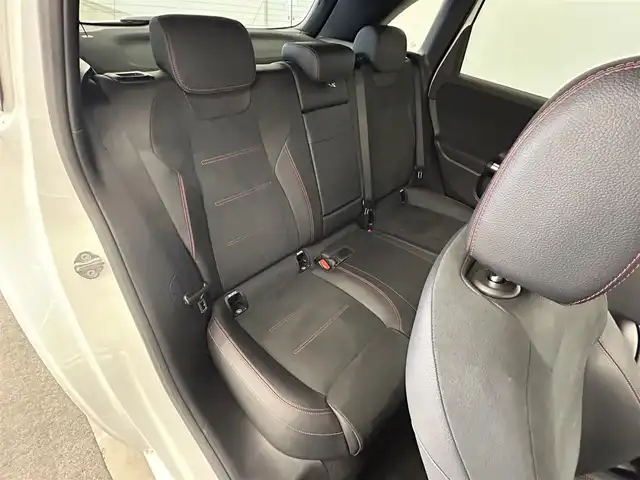 メルセデス・ベンツ Ｂ１８０ AMGライン 岡山県 2020(令2)年 2万km ポーラホワイト RSP/ESP/BSA/ACC/アクティブレーンキーピングA/アクティブブレーキA/アテンションA/レーンチェンジA/純正ナビ/Bカメラ/ハーフレザー/シートH/BT/フルセグTV/Aライト/AHB/レインセンサー/ワイヤレス充電/ドラレコ