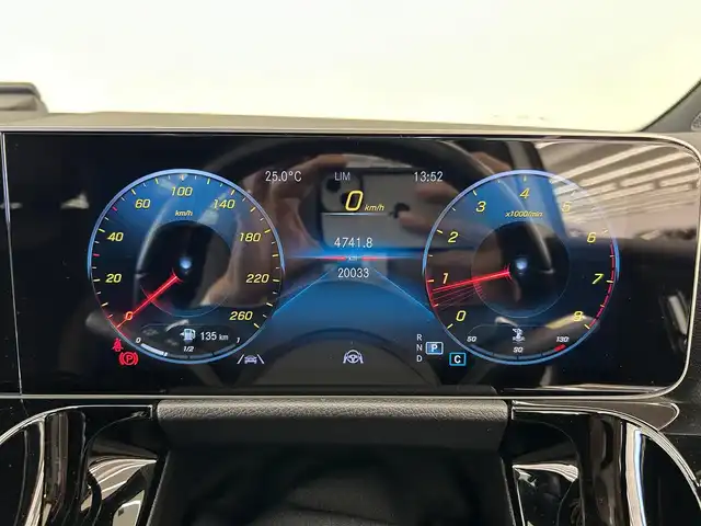 メルセデス・ベンツ Ｂ１８０ AMGライン 岡山県 2020(令2)年 2万km ポーラホワイト RSP/ESP/BSA/ACC/アクティブレーンキーピングA/アクティブブレーキA/アテンションA/レーンチェンジA/純正ナビ/Bカメラ/ハーフレザー/シートH/BT/フルセグTV/Aライト/AHB/レインセンサー/ワイヤレス充電/ドラレコ
