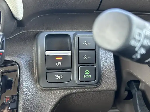 ホンダ Ｎ ＢＯＸ L ターボ 島根県 2023(令5)年 1万km クリスタルブラックパール 純正ナビ /Bluetoothオーディオ /バックカメラ /ビルトインETC /両側パワースライドドア /衝突軽減ブレーキ /レーンアシスト/シートヒーター /アダプティブクルーズコントロール /電子パーキングブレーキ/パドルシフト/リアサンシェード/純正LEDヘッドライト/純正フロアマット/ISOFIX