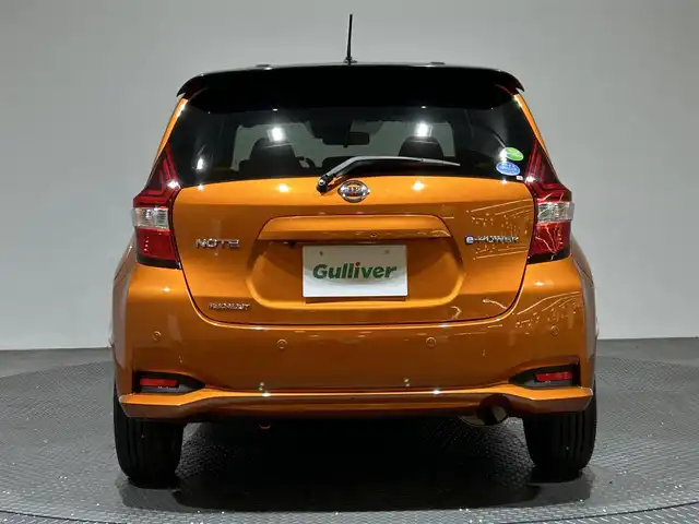 日産 ノート e－パワー メダリスト Bアロー 愛媛県 2019(平31)年 3.4万km プレミアムコロナオレンジ/スーパーブラック 2トーン 社外メモリナビ/(Bluetooth/フルセグ)/バックカメラ/クルーズコントロール/衝突被害軽減ブレーキ/前後コーナーセンサー/レーンキープアシスト/ETC/オートマチックハイビーム/オートライト/ドアバイザー/ドライブモード