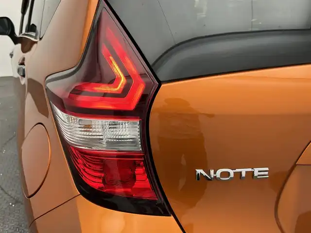 日産 ノート e－パワー メダリスト Bアロー 愛媛県 2019(平31)年 3.4万km プレミアムコロナオレンジ/スーパーブラック 2トーン 社外メモリナビ/(Bluetooth/フルセグ)/バックカメラ/クルーズコントロール/衝突被害軽減ブレーキ/前後コーナーセンサー/レーンキープアシスト/ETC/オートマチックハイビーム/オートライト/ドアバイザー/ドライブモード