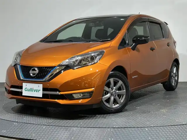 日産 ノート e－パワー メダリスト Bアロー 愛媛県 2019(平31)年 3.4万km プレミアムコロナオレンジ/スーパーブラック 2トーン 社外メモリナビ/(Bluetooth/フルセグ)/バックカメラ/クルーズコントロール/衝突被害軽減ブレーキ/前後コーナーセンサー/レーンキープアシスト/ETC/オートマチックハイビーム/オートライト/ドアバイザー/ドライブモード