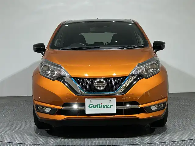 日産 ノート e－パワー メダリスト Bアロー 愛媛県 2019(平31)年 3.4万km プレミアムコロナオレンジ/スーパーブラック 2トーン 社外メモリナビ/(Bluetooth/フルセグ)/バックカメラ/クルーズコントロール/衝突被害軽減ブレーキ/前後コーナーセンサー/レーンキープアシスト/ETC/オートマチックハイビーム/オートライト/ドアバイザー/ドライブモード