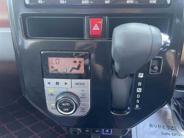 トヨタ タンク G 神奈川県 2019(令1)年 3.9万km ワイン 両側電動スライドドア/純正ナビ（NSZT-Y68T）/・DVD、Bluetooth、MSV/・バックカメラ/・フルセグTV/スマアシIII/・衝突回避支援ブレーキ/・前後ご発進抑制制御機能/・車線逸脱警報機能/・オートハイビーム/クルーズコントロール/ビルトイン２．０ETC/レザー調シートカバー/フロアマット/オートライト/横滑り防止装置/スマートキーX2/前後ドライブレコーダー/新車時手帳、取説