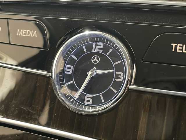 メルセデス・ベンツ Ｃ２００ 4マチックアバンギャルド 新潟県 2017(平29)年 4.2万km イリジウムシルバー オプション/レザーエクスクルーシブパッケージ/-本革シート/-エアバランスパッケージ/-メモリ付きパワーシート(助手席)/-電動ランバーサポート(助手席)/-フットトランクオープナー/-自動開閉トランクリッド/-ヘッドアップディスプレイ/-パークトロニック/-アクティブパーキングアシスト/-シートヒーター(前席)/-17インチアルミホイール/-プライバシーガラス/レーダーセーフティパッケージ/-BASプラス/-リアCPA/-PRE SAFE ブレーキ/-アクティブレーンキーピングアシスト/-アクティブブラインドスポットアシスト/-ディストロニックプラス/-チャイルドセーフティシートセンサー/主要装備/純正HDDナビ/(CD/DVD/Bluetooth/USB/フルセグTV)/バックカメラ/ETC/パドルシフト/キーレスゴー/電動パーキングブレーキ/LEDヘッドライト