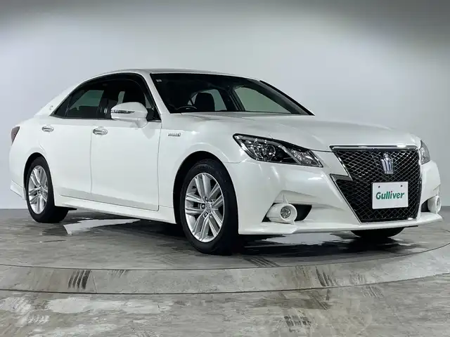 トヨタ クラウン ハイブリッド アスリートS 福岡県 2013(平25)年 2万km ホワイトパールクリスタルシャイン ワンオーナー/純正8インチナビ/・フルセグTV/・Bluetooth接続/・USB/バックカメラ/クルーズコントロール/純正17インチアルミホイール/純正フロアマット/D/N席パワーシート/D/N席シートヒーター/ドアバイザー/電格ミラー/スマートキー/スペアキー/ビルトインETC/保証書/取扱説明書