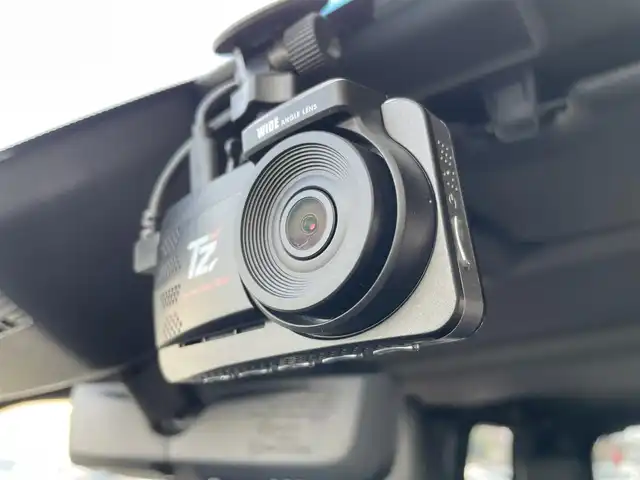 トヨタ ランドクルーザー ２５０ VX 東京都 2024(令6)年 0.4万km ブラック ワンオーナー/Grgo ZVII　カーセキュリティ/4WD/サンルーフ/純正ディスプレイオーディオ/フルセグTV/Bluetooth/HDMI/ETC2.0/純正フロアマット/純正ドアバイザー/全周囲カメラ/デジタルインナーミラー/トヨタチームメイト/プリクラッシュセーフティ/クリアランスソナー/レーンキープアシスト/ブラインドスポットモニター/レーダークルーズコントロール/運転席パワーシート/シートヒーター／エアシート/プッシュスタート/スマートキー/ルーフキャリア