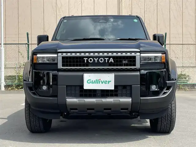 トヨタ ランドクルーザー ２５０ VX 東京都 2024(令6)年 0.4万km ブラック ワンオーナー/Grgo ZVII　カーセキュリティ/4WD/サンルーフ/純正ディスプレイオーディオ/フルセグTV/Bluetooth/HDMI/ETC2.0/純正フロアマット/純正ドアバイザー/全周囲カメラ/デジタルインナーミラー/トヨタチームメイト/プリクラッシュセーフティ/クリアランスソナー/レーンキープアシスト/ブラインドスポットモニター/レーダークルーズコントロール/運転席パワーシート/シートヒーター／エアシート/プッシュスタート/スマートキー/ルーフキャリア