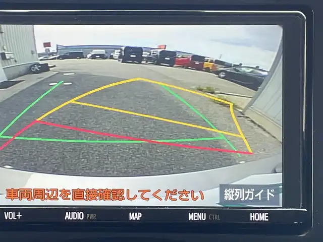 トヨタ プリウス Sセーフティプラス ツートーン 滋賀県 2018(平30)年 2.2万km ピンクⅡ 純正9インチナビ【NSZT-Y687】/（FM/AM/CD/DVD/フルセグ/Bluetooth/SD）/バックカメラ/ビルトインETC2.0/ドライブレコーダー/テレビキャンセラー/トヨタセーフティセンス/・ブレーキアシスト/・プリクラッシュブレーキアシスト/・ヒルスタート（坂道発進）アシスト/・前方衝突防止支援システム/・後側方衝突防止支援システム	/・TCS（トラクションコントロールシステム）/・VDC（ビークルダイナミクスコントロール）/・レーンキープアシスト/・車間自動制御システム/・ASCD（オートスピードコントロール装置）/・ABS（アンチロックブレーキシステム）/・インテリジェントパーキングアシスト/・コーナー・バックセンサー（ソナー）/追従型クルーズコントロール/電動格納ミラー/革巻きステアリング/ステアリングスイッチ/オートライト/オートハイビーム/LEDヘッドライト/フロントフォグ/フルオートエアコン/プッシュスタート/スマートキー/純正フロアマット/純正ドアバイザー
