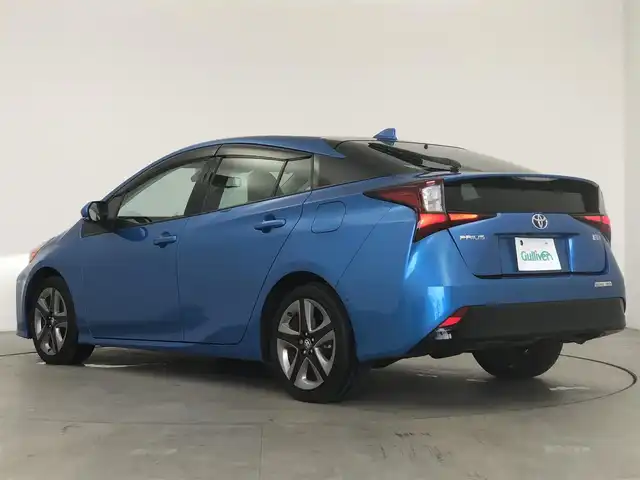 トヨタ プリウス A プレミアム　ツーリングセレ 愛知県 2021(令3)年 2.5万km ブルーM トヨタセーフティーセンス/純正SDナビ/・フルセグTV/・Bluetooth/バックカメラ/レーダークルーズコントロール/パドルシフト/革巻きステアリング/ステアリングリモコン/革シート/フォグランプ/LEDライト/ブラインドスポットモニター/自動防眩ミラー/クリアランスソナー/純正ドライブレコーダー/トノカバー/レザーシート/エアシート/シートヒーター　/純正AW/HUD