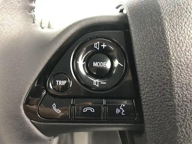 トヨタ プリウス A プレミアム　ツーリングセレ 愛知県 2021(令3)年 2.5万km ブルーM トヨタセーフティーセンス/純正SDナビ/・フルセグTV/・Bluetooth/バックカメラ/レーダークルーズコントロール/パドルシフト/革巻きステアリング/ステアリングリモコン/革シート/フォグランプ/LEDライト/ブラインドスポットモニター/自動防眩ミラー/クリアランスソナー/純正ドライブレコーダー/トノカバー/レザーシート/エアシート/シートヒーター　/純正AW/HUD