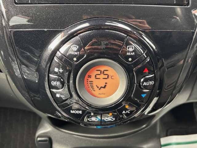 日産 ノート e－パワー X 宮城県 2018(平30)年 4.2万km プレミアムコロナオレンジ 登録時走行距離41647km/純正SDナビ/Bluetooth・フルセグTV・AM・FM・CD/アラウンドビューモニター/エマージェンシーブレーキ/レーンキープアシスト/横滑り防止装置/ヘッドライトイベライザー/コーナーセンサー（前後）/オートライト/社外ETC/社外ドライブレコーダー/クリアランスソナー/プッシュスタート/スマートキー/ステアリングリモコン/純正LEDヘッドライト/ウインカーミラー/電動格納ミラー/ドアバイザー/純正フロアマット