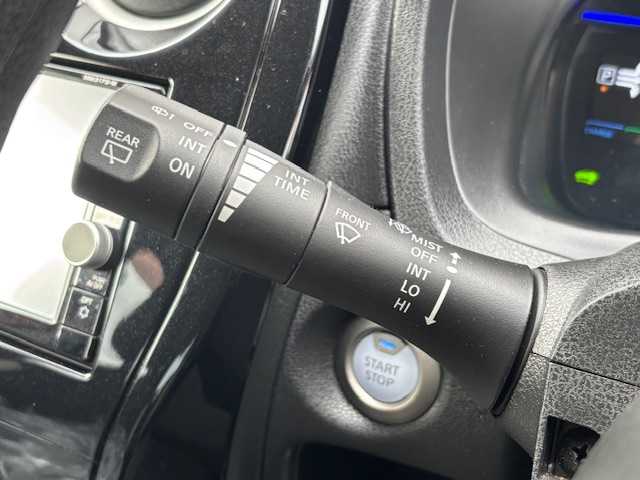 日産 ノート e－パワー X 宮城県 2018(平30)年 4.2万km プレミアムコロナオレンジ 登録時走行距離41647km/純正SDナビ/Bluetooth・フルセグTV・AM・FM・CD/アラウンドビューモニター/エマージェンシーブレーキ/レーンキープアシスト/横滑り防止装置/ヘッドライトイベライザー/コーナーセンサー（前後）/オートライト/社外ETC/社外ドライブレコーダー/クリアランスソナー/プッシュスタート/スマートキー/ステアリングリモコン/純正LEDヘッドライト/ウインカーミラー/電動格納ミラー/ドアバイザー/純正フロアマット