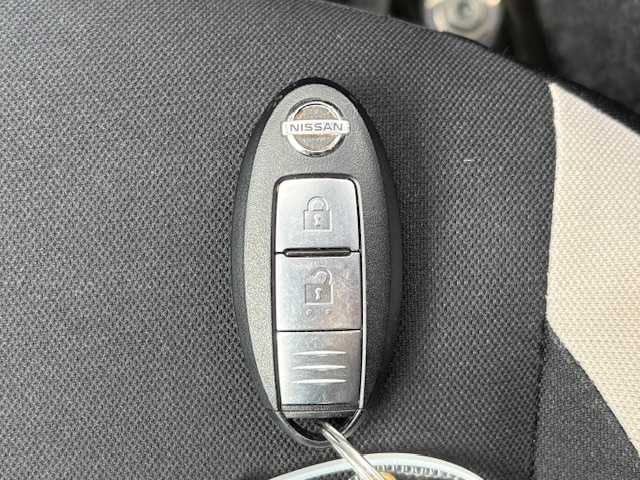 日産 ノート e－パワー X 宮城県 2018(平30)年 4.2万km プレミアムコロナオレンジ 登録時走行距離41647km/純正SDナビ/Bluetooth・フルセグTV・AM・FM・CD/アラウンドビューモニター/エマージェンシーブレーキ/レーンキープアシスト/横滑り防止装置/ヘッドライトイベライザー/コーナーセンサー（前後）/オートライト/社外ETC/社外ドライブレコーダー/クリアランスソナー/プッシュスタート/スマートキー/ステアリングリモコン/純正LEDヘッドライト/ウインカーミラー/電動格納ミラー/ドアバイザー/純正フロアマット