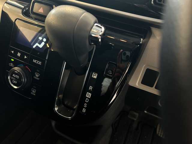 ダイハツ ムーヴ キャンバス G ブラックインテリア リミテッド SAⅢ 岐阜県 2020(令2)年 7.7万km スムースグレーマイカメタリック/ブラックマイカメタリック 2トーン 両側パワースライドドア/純正ナビゲーション/アラウンドビューモニター/フルセグテレビ/Bluetooth/CD・DVD再生/ETC/純正ドライブレコーダー/オートエアコン/プッシュスタート/スマートキー/電動格納ミラー/アイドリングストップ/LEDヘッドライト/オートライト/オートマチックハイビーム