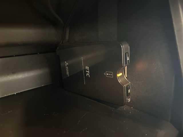 ダイハツ ムーヴ キャンバス G ブラックインテリア リミテッド SAⅢ 岐阜県 2020(令2)年 7.7万km スムースグレーマイカメタリック/ブラックマイカメタリック 2トーン 両側パワースライドドア/純正ナビゲーション/アラウンドビューモニター/フルセグテレビ/Bluetooth/CD・DVD再生/ETC/純正ドライブレコーダー/オートエアコン/プッシュスタート/スマートキー/電動格納ミラー/アイドリングストップ/LEDヘッドライト/オートライト/オートマチックハイビーム