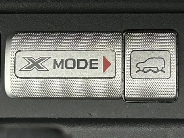 スバル フォレスター 2．0i－L アイサイト 道央・札幌 2014(平26)年 7万km ディープシーブルーパール ・４WD/・寒冷地仕様/・社外SDナビ/・CD/DVD/SD/BT/・フルセグTV/・バックカメラ/・レーダー探知機/・アイサイト/・レーンキープアシスト/・アダプティブクルーズコントロール/・横滑り防止装置/・ダウンヒルアシストコントロール/・アイドリングストップ/・D+N席シートヒーター/・D+N席パワーシート/・ステアリングスイッチ/・キセノンヘッドライト/・フォグランプ/・オートライト/・ルーフレール/・パドルシフト/・ドアバイザー/・社外17インチAW/・純正18インチAW＋夏タイヤ積込/・純正フロアマット/・プッシュスタート/・スマートキー/・スペアキー/・保証書/・取扱説明書