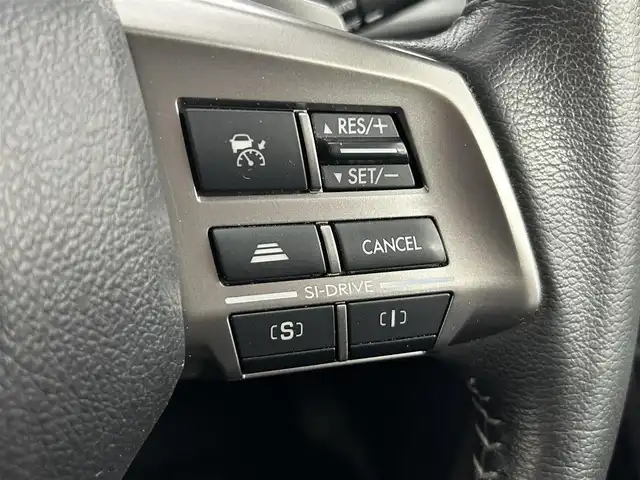 スバル フォレスター 2．0i－L アイサイト 道央・札幌 2014(平26)年 7万km ディープシーブルーパール ・４WD/・寒冷地仕様/・社外SDナビ/・CD/DVD/SD/BT/・フルセグTV/・バックカメラ/・レーダー探知機/・アイサイト/・レーンキープアシスト/・アダプティブクルーズコントロール/・横滑り防止装置/・ダウンヒルアシストコントロール/・アイドリングストップ/・D+N席シートヒーター/・D+N席パワーシート/・ステアリングスイッチ/・キセノンヘッドライト/・フォグランプ/・オートライト/・ルーフレール/・パドルシフト/・ドアバイザー/・社外17インチAW/・純正18インチAW＋夏タイヤ積込/・純正フロアマット/・プッシュスタート/・スマートキー/・スペアキー/・保証書/・取扱説明書