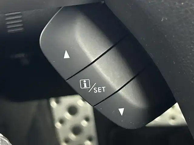 スバル フォレスター 2．0i－L アイサイト 道央・札幌 2014(平26)年 7万km ディープシーブルーパール ・４WD/・寒冷地仕様/・社外SDナビ/・CD/DVD/SD/BT/・フルセグTV/・バックカメラ/・レーダー探知機/・アイサイト/・レーンキープアシスト/・アダプティブクルーズコントロール/・横滑り防止装置/・ダウンヒルアシストコントロール/・アイドリングストップ/・D+N席シートヒーター/・D+N席パワーシート/・ステアリングスイッチ/・キセノンヘッドライト/・フォグランプ/・オートライト/・ルーフレール/・パドルシフト/・ドアバイザー/・社外17インチAW/・純正18インチAW＋夏タイヤ積込/・純正フロアマット/・プッシュスタート/・スマートキー/・スペアキー/・保証書/・取扱説明書