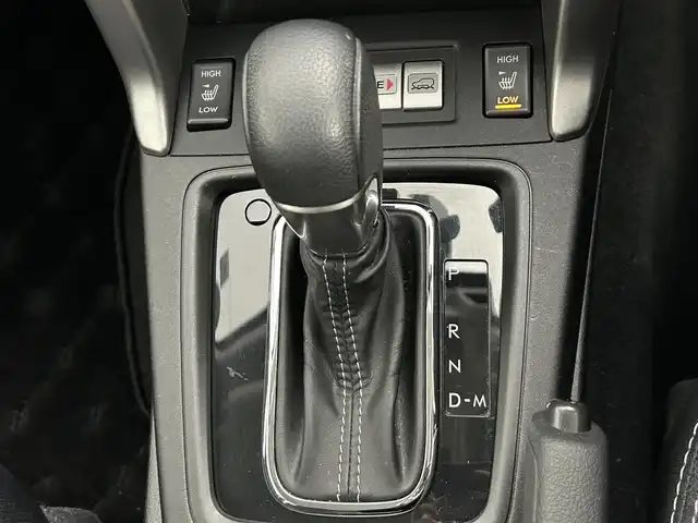 スバル フォレスター 2．0i－L アイサイト 道央・札幌 2014(平26)年 7万km ディープシーブルーパール ・４WD/・寒冷地仕様/・社外SDナビ/・CD/DVD/SD/BT/・フルセグTV/・バックカメラ/・レーダー探知機/・アイサイト/・レーンキープアシスト/・アダプティブクルーズコントロール/・横滑り防止装置/・ダウンヒルアシストコントロール/・アイドリングストップ/・D+N席シートヒーター/・D+N席パワーシート/・ステアリングスイッチ/・キセノンヘッドライト/・フォグランプ/・オートライト/・ルーフレール/・パドルシフト/・ドアバイザー/・社外17インチAW/・純正18インチAW＋夏タイヤ積込/・純正フロアマット/・プッシュスタート/・スマートキー/・スペアキー/・保証書/・取扱説明書