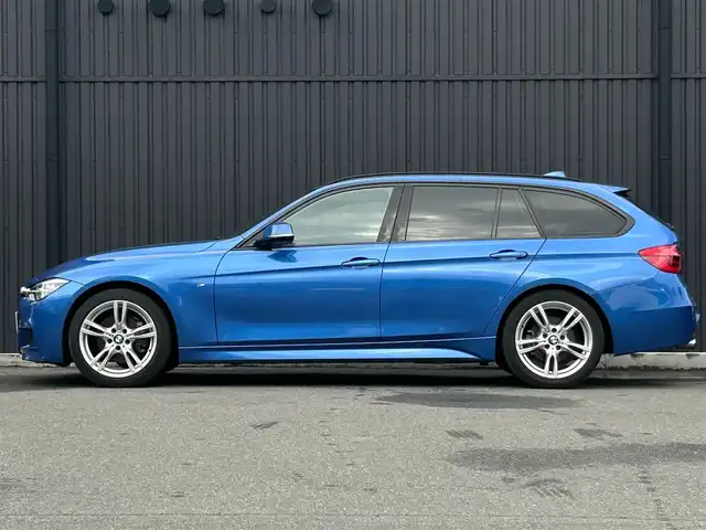 ＢＭＷ ３２０ｉ ツーリング Mスポーツ 福島県 2018(平30)年 4.7万km エストリル・ブルー インテリジェントセーフティ/アクティブクルーズコントロール/レーンキーピングアシスト/ブラインドスポットモニター/純正ナビ(CD/DVD/BT/USB)/バックカメラ/パドルシフト/ステアリングスイッチ/ミラー一体型ETC/LEDオートヘッドライト/コンフォートアクセス/純正18AW/社外レーダー/パワーバックドア/パワーシート/メモリーシート/シートヒーター/取扱説明書