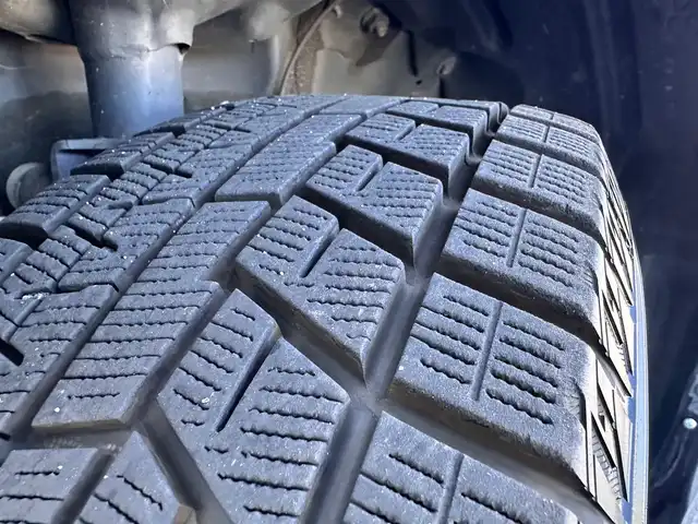 トヨタ エスクァイア ハイブリッド Gi プレミアムパッケージ ブラックテーラード 宮城県 2020(令2)年 7.2万km スパークリングブラックパールクリスタルシャイン TRDエアロ（F/S/R）/セーフティセンス/・プリクラッシュセーフティ/・レーンディパーチャーアラート/・オートマチックハイビーム/・先行車発進告知機能/パーキングサポートブレーキ/クリアランスソナー/純正10インチナビ（NSZN-Z68T）/・CD/DVD/・Bluetooth/・フルセグTV/バックカメラ/ビルトインETC2.0/ドライブレコーダー/両側パワースライドドア/ハーフレザーシート/シートヒーター/ステアリングヒーター/ウッドコンビステアリング/クルーズコントロール/ステアリングスイッチ/LEDヘッドランプ/フォグランプ/オートライト/スマートキー＆プッシュスタート/電動格納ミラー/純正15インチAW/純正フロアマット/純正ドアバイザー/Wエアバッグ