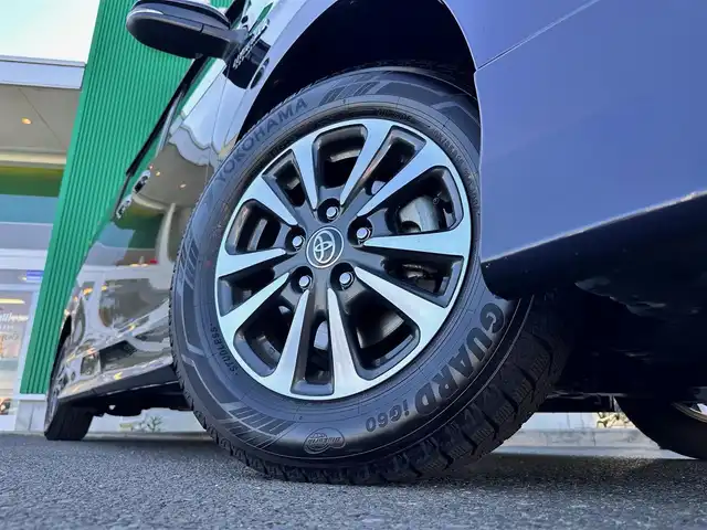 トヨタ エスクァイア ハイブリッド Gi プレミアムパッケージ ブラックテーラード 宮城県 2020(令2)年 7.2万km スパークリングブラックパールクリスタルシャイン TRDエアロ（F/S/R）/セーフティセンス/・プリクラッシュセーフティ/・レーンディパーチャーアラート/・オートマチックハイビーム/・先行車発進告知機能/パーキングサポートブレーキ/クリアランスソナー/純正10インチナビ（NSZN-Z68T）/・CD/DVD/・Bluetooth/・フルセグTV/バックカメラ/ビルトインETC2.0/ドライブレコーダー/両側パワースライドドア/ハーフレザーシート/シートヒーター/ステアリングヒーター/ウッドコンビステアリング/クルーズコントロール/ステアリングスイッチ/LEDヘッドランプ/フォグランプ/オートライト/スマートキー＆プッシュスタート/電動格納ミラー/純正15インチAW/純正フロアマット/純正ドアバイザー/Wエアバッグ