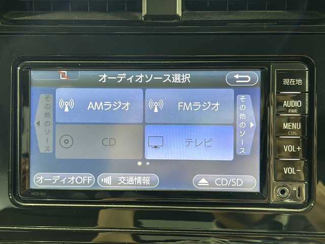 トヨタ プリウス S 沖縄県 2016(平28)年 1.8万km ホワイトパールクリスタルシャイン 禁煙車/純正７インチナビ/バックカメラ/地デジ/Ｂｌｕｅｔｏｏｔｈ/ＣＤ再生/プッシュスタート/スマートキー×２/ステアリングスイッチ/オートライト/ＬＥＤヘッドライト/ＬＥＤフォグランプ