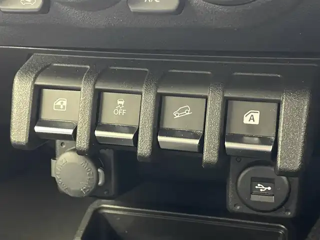 スズキ ジムニー シエラ JL 滋賀県 2020(令2)年 2.9万km ミディアムグレー 禁煙車/純正ナビ（CD/DVD）/前後ドラレコ/運転席助手席シートヒーター/レザーシート/オートエアコン/スマートキー/プッシュスタート