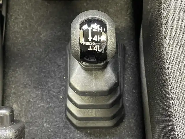 スズキ ジムニー シエラ JL 滋賀県 2020(令2)年 2.9万km ミディアムグレー 禁煙車/純正ナビ（CD/DVD）/前後ドラレコ/運転席助手席シートヒーター/レザーシート/オートエアコン/スマートキー/プッシュスタート