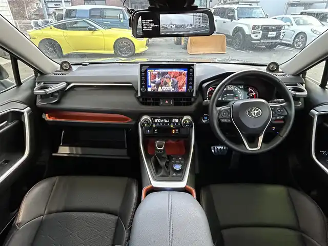 トヨタ ＲＡＶ４ アドベンチャー 岩手県 2022(令4)年 2.6万km アーバンカーキ ４WD/ワンオーナー/純正ナビ/FM/AM/フルセグ/Bluetooth/クルーズコントロール/全周囲バックカメラ/車線逸脱防止/衝突軽減ブレーキ/電動パーキングブレーキ/横滑り防止装置/ルーフレール/シートヒーター/エアーシート/ハンドルヒーター/パワーシート/USB端子/LEDライト/フォグランプ/AUTOライト/オートミラー/純正バイザー/スペアキー/スマートキー×2/純正エンジンスターター/ETC/保証書　取説