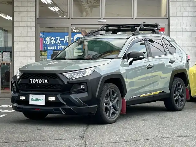 トヨタ ＲＡＶ４ アドベンチャー 岩手県 2022(令4)年 2.6万km アーバンカーキ ４WD/ワンオーナー/純正ナビ/FM/AM/フルセグ/Bluetooth/クルーズコントロール/全周囲バックカメラ/車線逸脱防止/衝突軽減ブレーキ/電動パーキングブレーキ/横滑り防止装置/ルーフレール/シートヒーター/エアーシート/ハンドルヒーター/パワーシート/USB端子/LEDライト/フォグランプ/AUTOライト/オートミラー/純正バイザー/スペアキー/スマートキー×2/純正エンジンスターター/ETC/保証書　取説