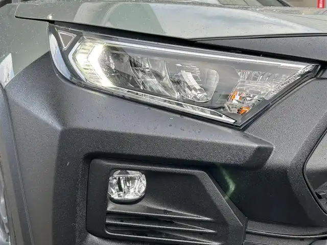 トヨタ ＲＡＶ４ アドベンチャー 岩手県 2022(令4)年 2.6万km アーバンカーキ ４WD/ワンオーナー/純正ナビ/FM/AM/フルセグ/Bluetooth/クルーズコントロール/全周囲バックカメラ/車線逸脱防止/衝突軽減ブレーキ/電動パーキングブレーキ/横滑り防止装置/ルーフレール/シートヒーター/エアーシート/ハンドルヒーター/パワーシート/USB端子/LEDライト/フォグランプ/AUTOライト/オートミラー/純正バイザー/スペアキー/スマートキー×2/純正エンジンスターター/ETC/保証書　取説