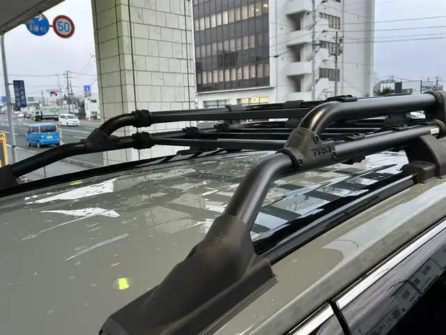 トヨタ ＲＡＶ４ アドベンチャー 岩手県 2022(令4)年 2.6万km アーバンカーキ ４WD/ワンオーナー/純正ナビ/FM/AM/フルセグ/Bluetooth/クルーズコントロール/全周囲バックカメラ/車線逸脱防止/衝突軽減ブレーキ/電動パーキングブレーキ/横滑り防止装置/ルーフレール/シートヒーター/エアーシート/ハンドルヒーター/パワーシート/USB端子/LEDライト/フォグランプ/AUTOライト/オートミラー/純正バイザー/スペアキー/スマートキー×2/純正エンジンスターター/ETC/保証書　取説