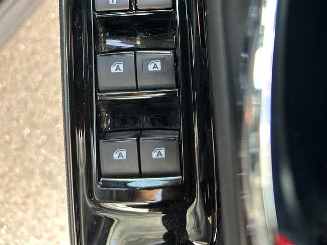 トヨタ ノア Si ダブルバイビーⅡ 栃木県 2019(平31)年 4.6万km ブラック 衝突被害軽減ブレーキ/純正フリップダウンモニター/純正SDナビ/フルセグTV/DVD/Bluetooth/バックカメラ/ビルトインETC/前ドライブレコーダー/ハーフレザーシート/両側パワースライドドア/クルーズコントロール/プッシュEgスタート/ステアリングリモコン/LEDオートライト/純正16インチAW/アイドリングストップ/横滑り防止装置/取説