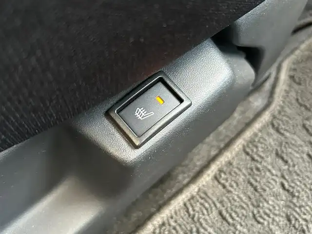 スズキ ソリオ バンディット HV MV 宮城県 2021(令3)年 3万km スーパーブラックパール パワースライドドア（運転席側）/＝＝＝/セーフティサポート/・デュアルカメラブレーキサポート/・車線逸脱警報機能/・誤発進抑制機能/・ふらつき警報機能/・先行車発進お知らせ機能/・ハイビームアシスト/・全車速追従機能付アダプティブクルーズコントロール/・標識認識機能/・後退時ブレーキサポート/・後方誤発進抑制機能/・リアパーキングセンサー/ヘッドアップディスプレイ/純正8型SDナビゲーション【CN-RZ865】/AM FM フルセグ Bluetooth CD DVD SD/バックカメラ/ビルトインETC/前席シートヒーター/両側パワースライドドア/革巻きステアリング/ステアリングスイッチ/LEDヘッドライト/オートライト/スマートキー/プッシュスタート/スペアキー1本/アイドリングストップ/横滑り防止機能/純正15インチAW/純正フロアマット/W/サイド/カーテンエアバッグ