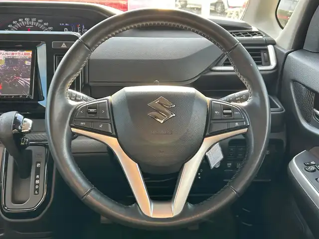スズキ ソリオ バンディット HV MV 宮城県 2021(令3)年 3万km スーパーブラックパール パワースライドドア（運転席側）/＝＝＝/セーフティサポート/・デュアルカメラブレーキサポート/・車線逸脱警報機能/・誤発進抑制機能/・ふらつき警報機能/・先行車発進お知らせ機能/・ハイビームアシスト/・全車速追従機能付アダプティブクルーズコントロール/・標識認識機能/・後退時ブレーキサポート/・後方誤発進抑制機能/・リアパーキングセンサー/ヘッドアップディスプレイ/純正8型SDナビゲーション【CN-RZ865】/AM FM フルセグ Bluetooth CD DVD SD/バックカメラ/ビルトインETC/前席シートヒーター/両側パワースライドドア/革巻きステアリング/ステアリングスイッチ/LEDヘッドライト/オートライト/スマートキー/プッシュスタート/スペアキー1本/アイドリングストップ/横滑り防止機能/純正15インチAW/純正フロアマット/W/サイド/カーテンエアバッグ
